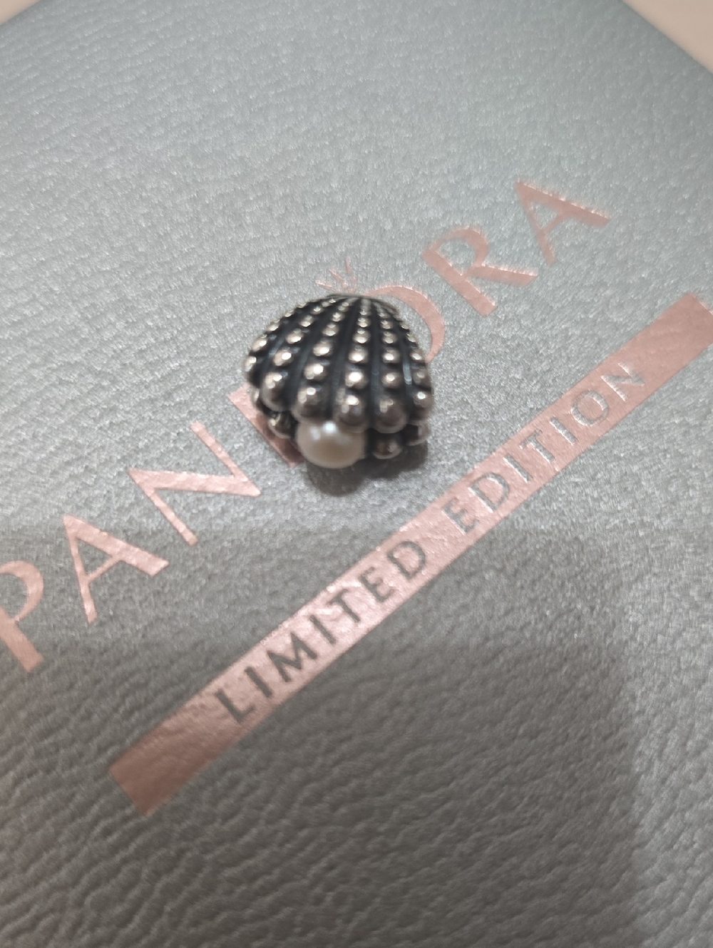 Pandora White Pearl Shell Beach Charm